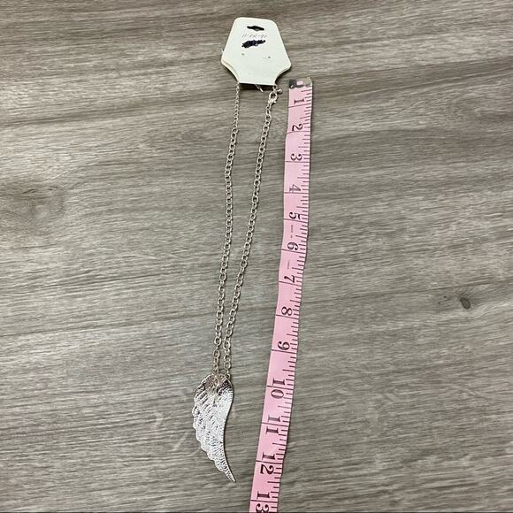 Wing Silver Necklace and Earring Set - Picture 4 of 5